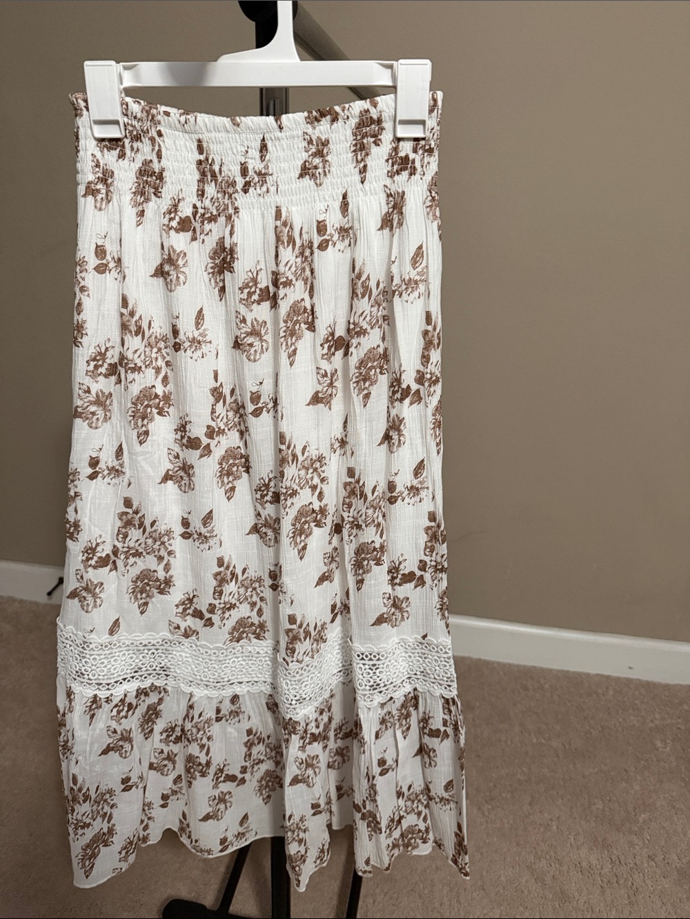 NWOT Floral Print Skirt